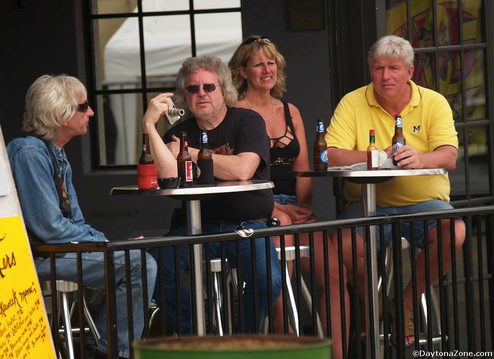 Sidewalk Cafe